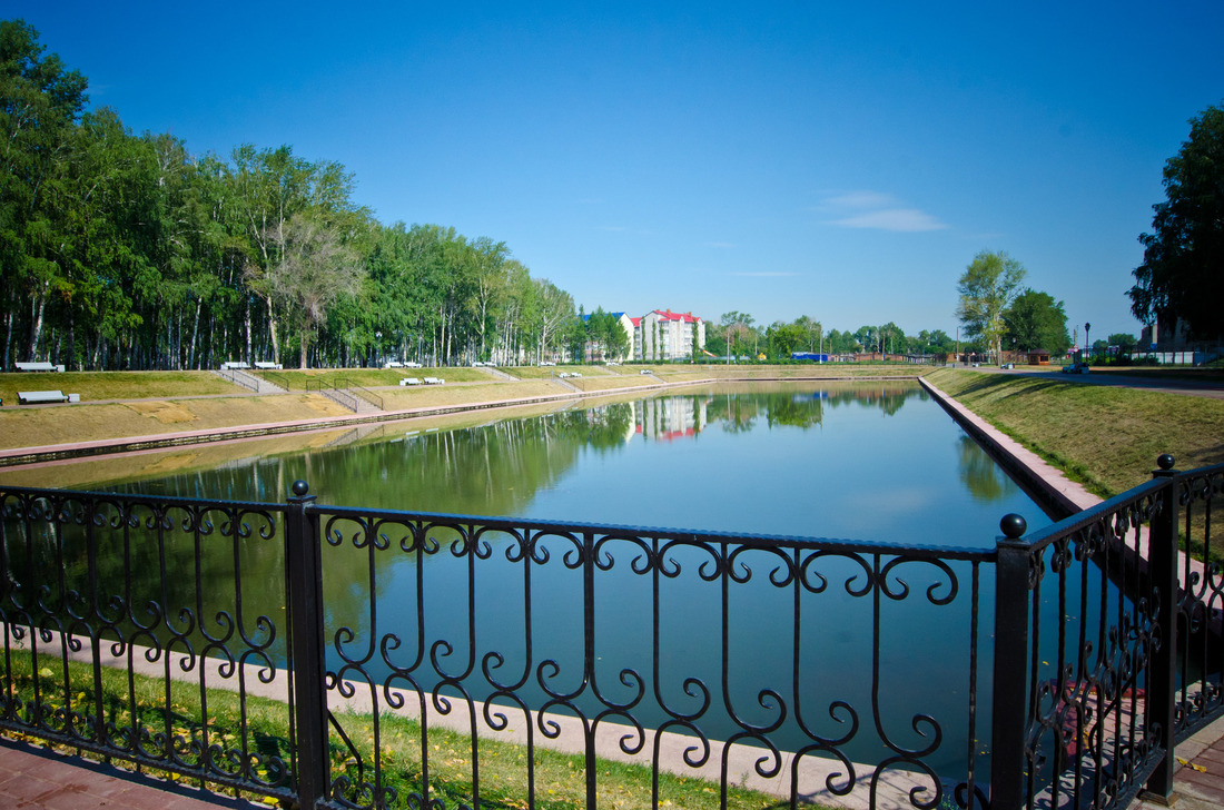Renovated culture and recreation town park. The pond