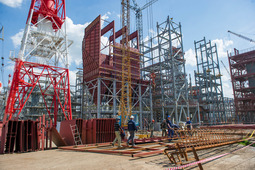 Construction site of the Catalytic Cracking Complex. May, 2016.